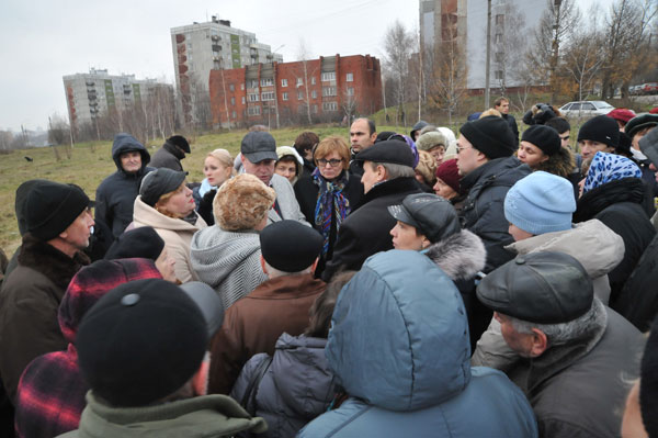 По просьбе жителей  депутаты изучают ситуацию с предполагаемым  строительством на склоне оврага