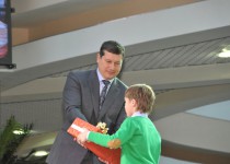 «Увидеть счастье в глазах детишек дорогого стоит», - Олег Сорокин. 340 детей из социально незащищенных семей получили подарки от главы города