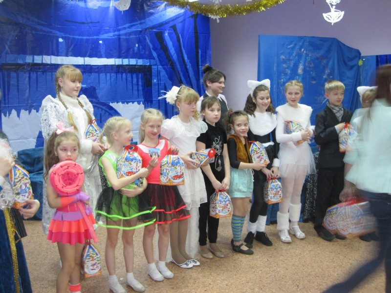 В Приокском районе детский клуб «Кварц» поздравили с юбилеем!