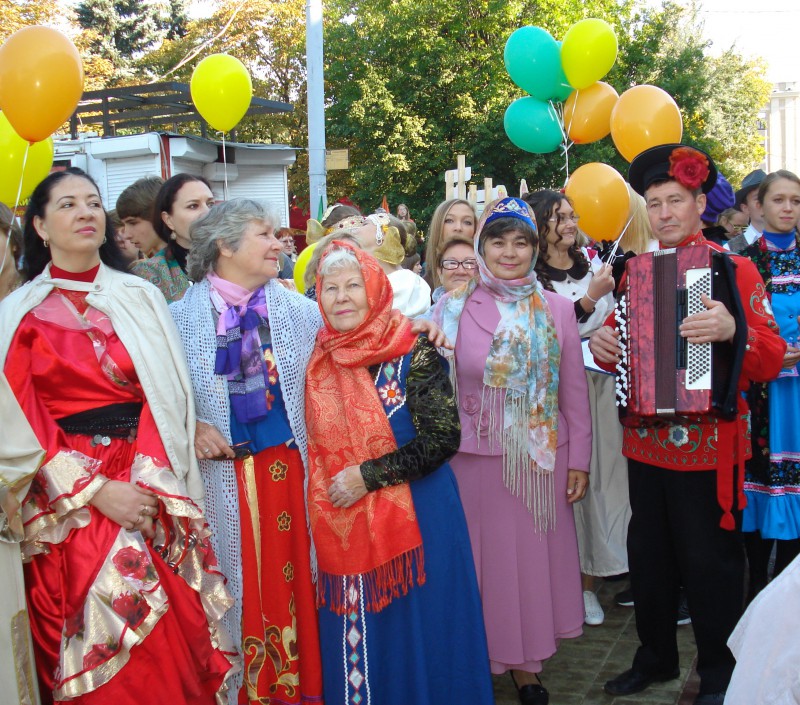 С Днем рождения, улица Рождественская!