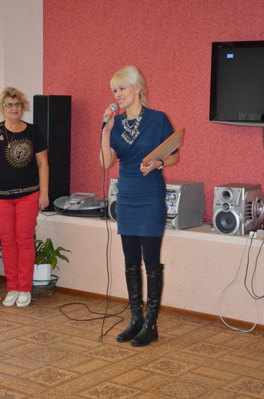 Анна Татаринцева поздравила с Днем пожилого человека Областной центр социального обслуживания граждан пожилого возраста и инвалидов