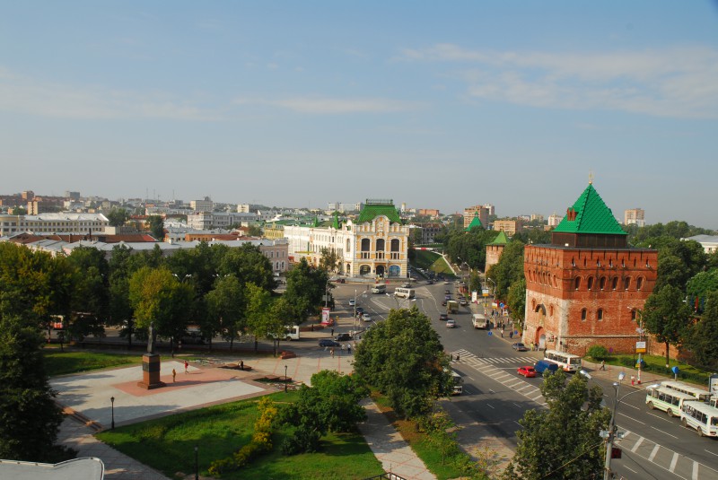 Площади нижнего новгорода фото. Площадь Минина Нижний Новгород. Нижний Новгород площадминина и Пожарского. Nizhny Novgorod Ploshchad Minina i Pozharskogo. Площадь Минина и Пожарског.