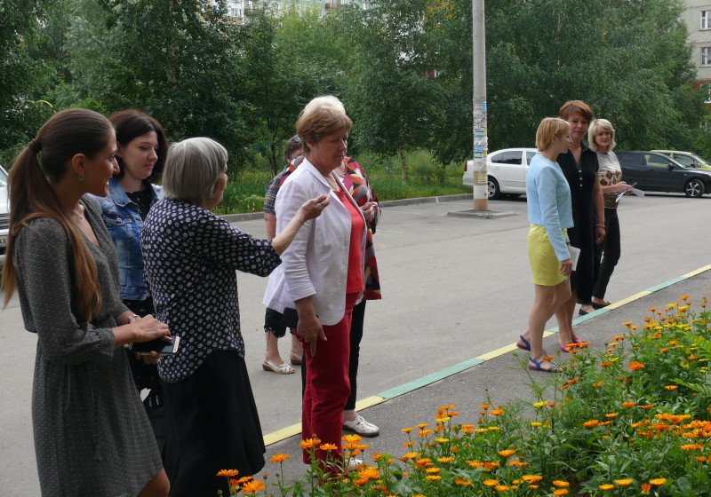 Конкурсная комиссия выбирает лучшие дворы, балконы и палисадники в Нижегородском, Советском, Приокском районах.