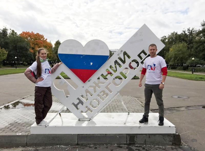 Представители Молодежной палаты привели в порядок арт-объект на площади Горького