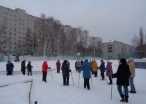 В ТОС Б. Корнилова продолжаются занятия по скандинавской ходьбе