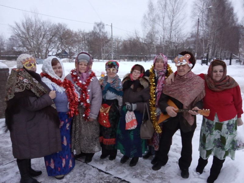 Весёлые колядки в ТОС поселка Народный и V микрорайона