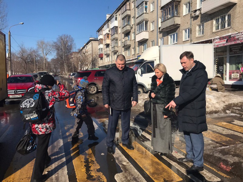 Станислав Прокопович проверил состояние дорог Московского района, отремонтированных в прошлом году