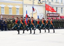 Депутаты городской Думы приветствовали военный парад,  посвященный 74-ой годовщине победы в Великой Отечественной войне