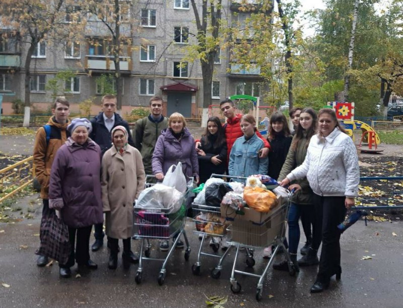 Благотворительная акция «Овощной подарок» в рамках Декады пожилого человека проведена в ТОС микрорайона «Ипподром»