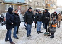 Депутаты городской Думы проверили качество уборки снега в Нижегородском и Советском районах