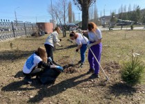 Мария Самоделкина приняла участие в Международном субботнике