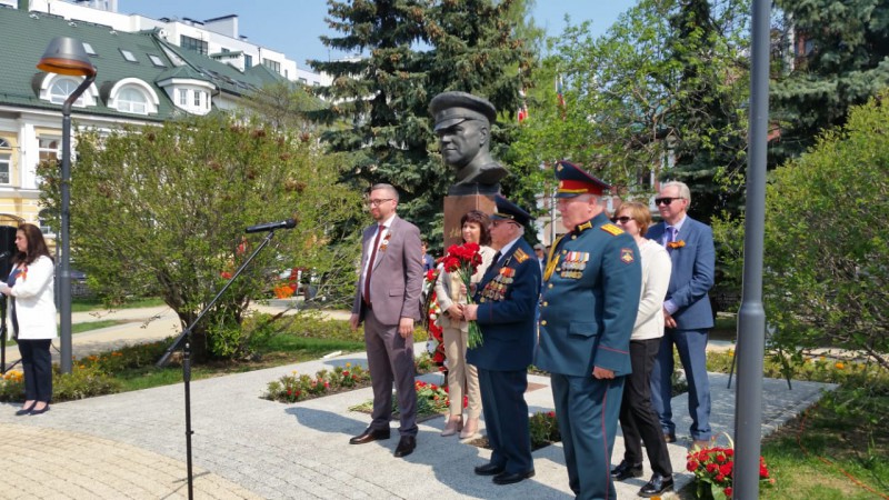 Жанна Скворцова приняла участие в торжественном мероприятие в сквере им. Жукова