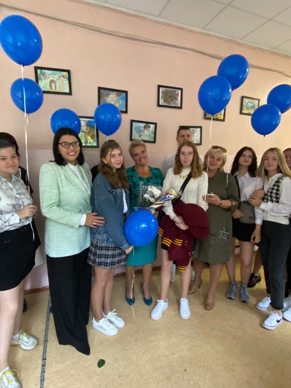 Мария Самоделкина поздравила школьников и педагогов Канавинского района с Днем Знаний