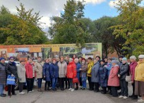 Юрий Ерофеев помог организовать экскурсию в Большое Болдино для жителей Московского района