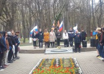 В Автозаводском парке прошел митинг памяти Воинской Славы у памятного знака «Зенитная установка»