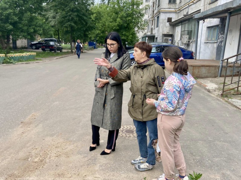 Мария Самоделкина провела мониторинг дворовых территорий Канавинского района