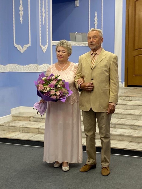 Павел Пашинин поздравил пару из Сормовского района с золотой свадьбой