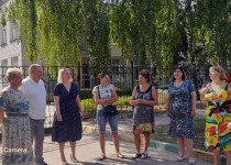 Юлия Мантурова провела объезд территорий округа №20