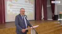 Николай Сатаев поздравил учителей с началом нового учебного года