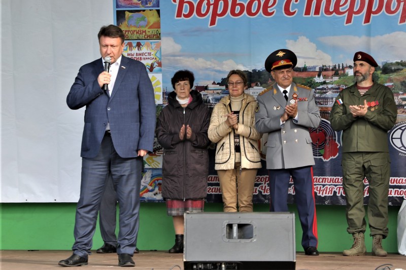 «Молодое поколение должно знать какой дорогой ценой достается мир», – Олег Лавричев