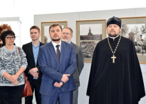 Члены Общественной палаты приняли участие в организации выставки «Ангелы Китежской Руси» в ННГАСУ