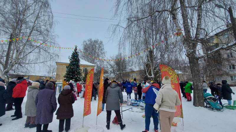 На территории ТОС 16 пос. Мостоотряд прошло праздничное мероприятие для жителей «Широкая Масленица»