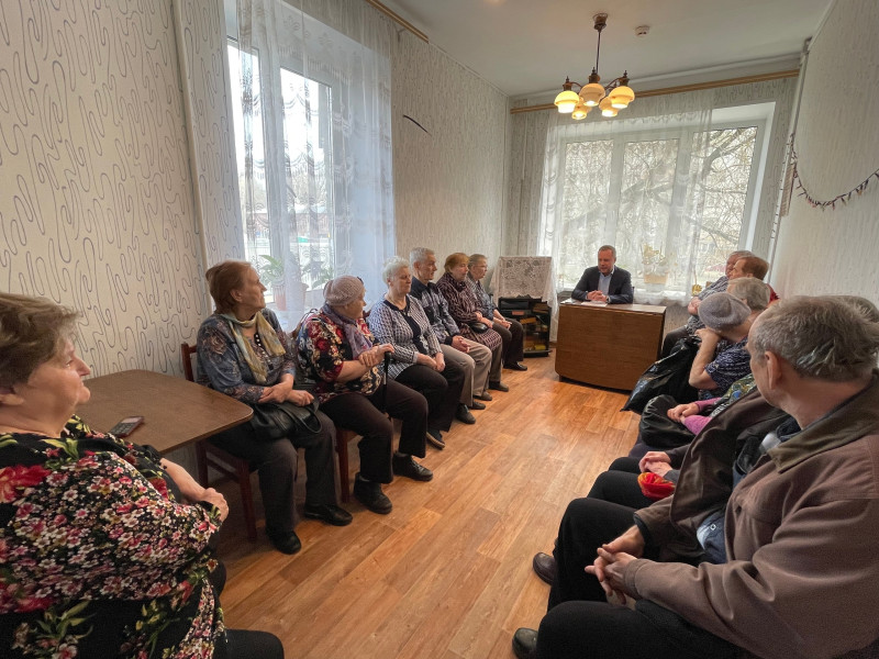 Николай Чернышов представил отчет о проделанной работе перед жителями избирательного округа №33