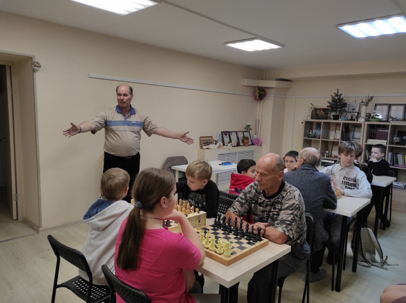 Евгений Костин оказал поддержку в организации шахматного турнира «Ход Конем»