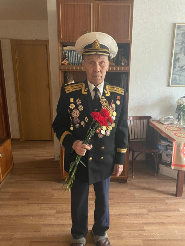 Поздравление ветеранов с 78-й годовщиной Победы в Великой Отечественной войне