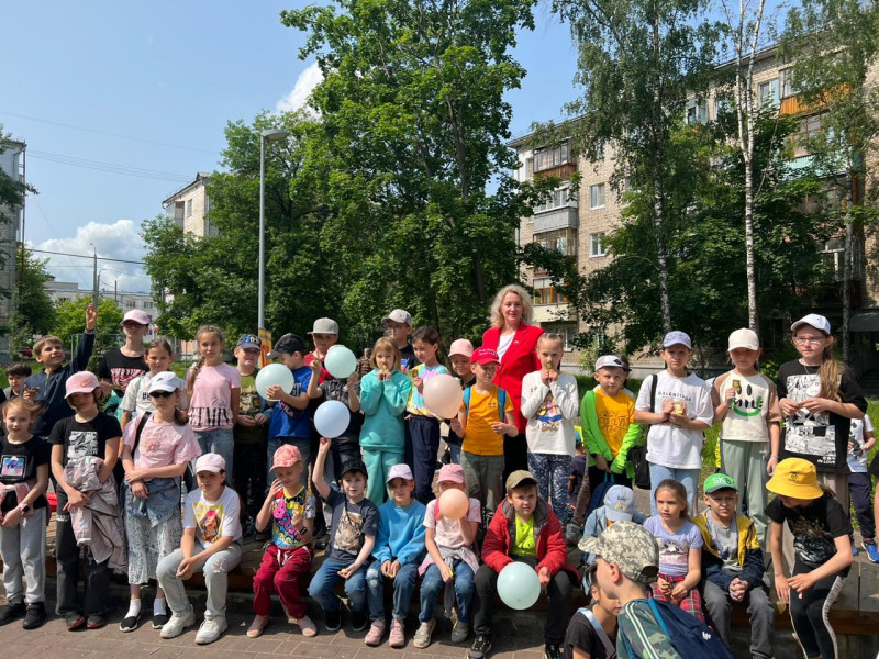 Праздничная программа к Дню защиты детей прошла в Московском районе при поддержке Юлии Мантуровой