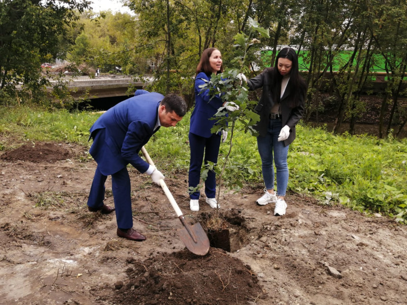 «Молодежная аллея дружбы народов Евразии» появилась на берегу реки Борзовки в Нижнем Новгороде