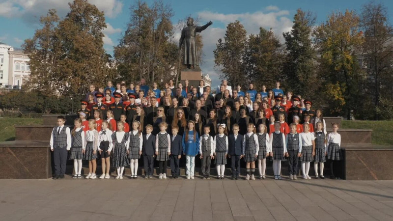 Мария Самоделкина организовала хоровую акцию «Одна страна, одна семья, одна Россия!»