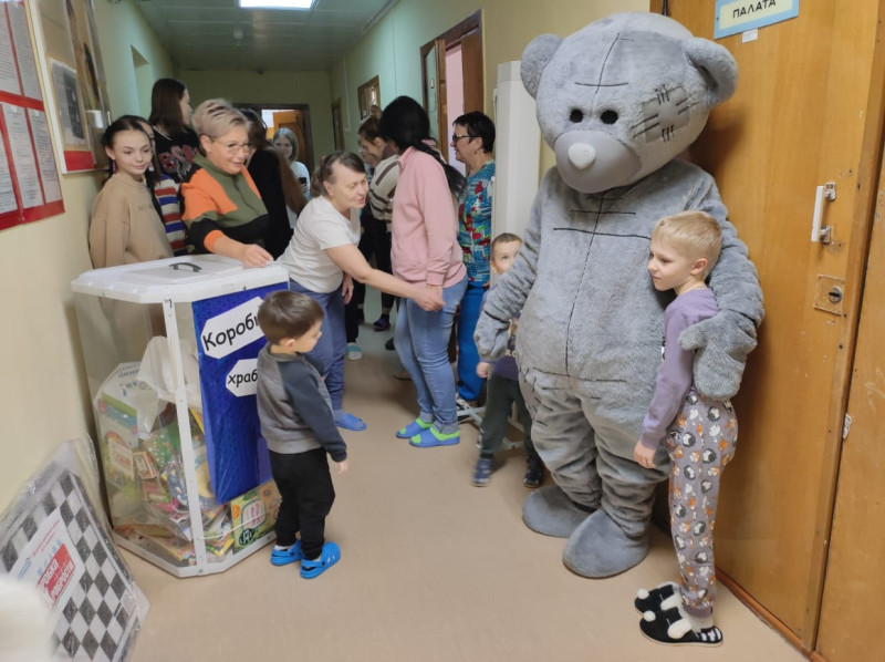 В Автозаводском районе прошла акция «Коробка храбрости» для поддержки детей, проходящих лечение в детской городской больнице № 25