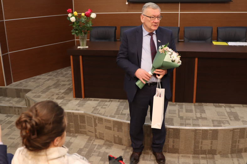 Николай Сатаев поздравил коллектив музея «Нижегородская радиолаборатория» со 105-летием со дня образования учреждения
