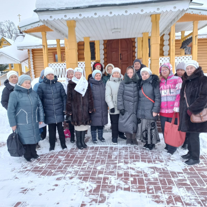 Ольга Балакина организовала поездку в архитектурный культурно-мемориальный комплекс д. Сартаково для активных председателей МКД