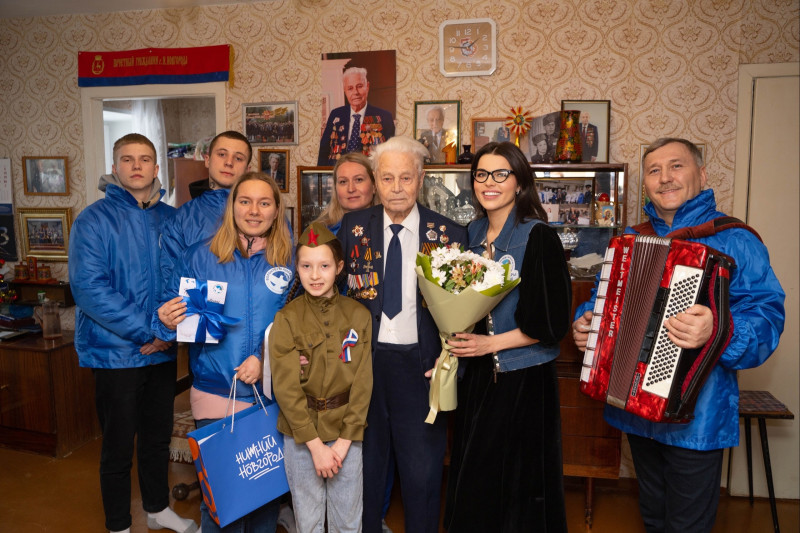 Мария Самоделкина поздравила ветеранов Великой Отечественной войны с Днем защитника Отечества