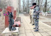 Председатель Гордумы Лавричев доставил гумпомощь в батальон «Донецк»