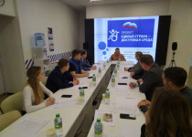 Роман Пономаренко провел совещание общественного совета по проекту «Единая страна – доступная среда»