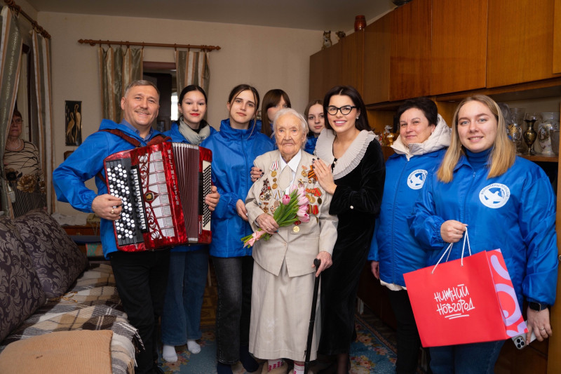 Мария Самоделкина поздравила с Международным женским днём участниц Великой Отечественной войны