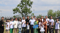 Депутаты городской Думы совместно с Молодежной палатой высадили деревья в парке Победы