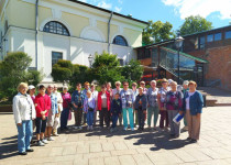 Жители ТОС «Орджоникидзе» совершили увлекательную экскурсию по Нижегородскому Кремлю