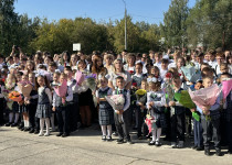 Депутаты городской Думы поздравили нижегородских школьников и учителей  с Днем знаний