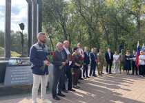 В День солидарности в борьбе с терроризмом депутаты городской Думы приняли участие в памятном мероприятии в Автозаводском районе