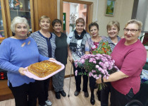 В поселке Новое Доскино прошли осенние посиделки «Пирогом, Осень матушку — встречайте!»