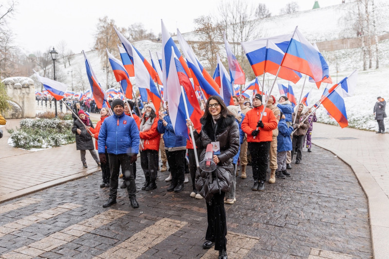 Мария Самоделкина приняла участие в традиционном шествии молодежи в День народного единства