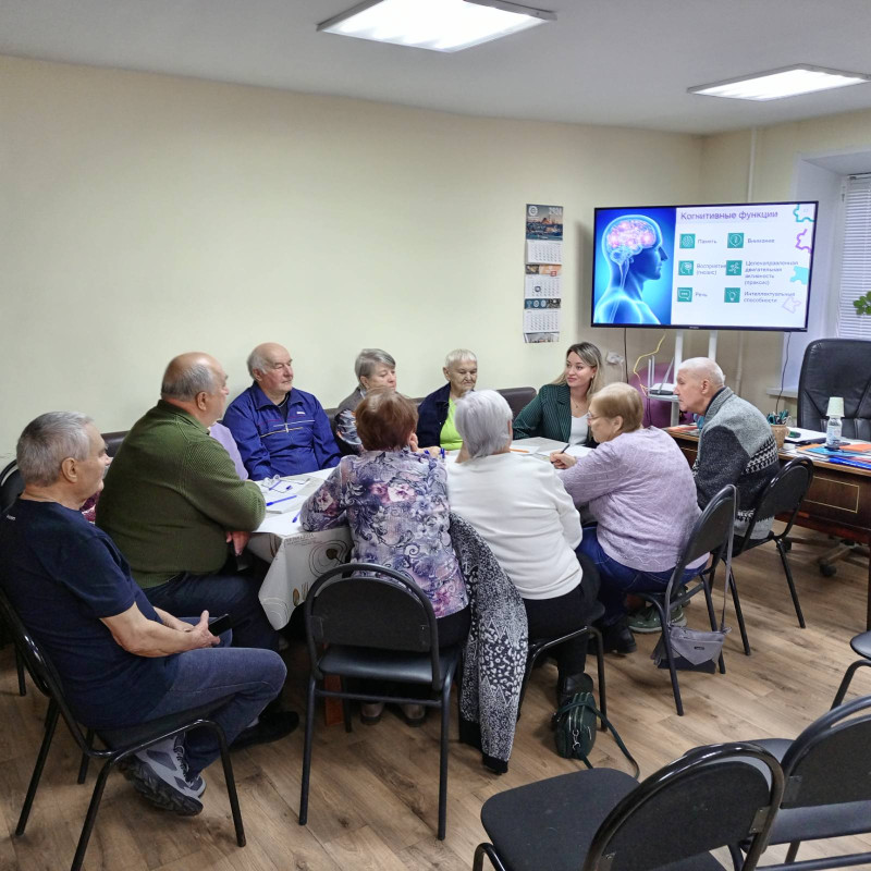 Занятия по программе «Когнитивное здоровье» в ТОС поселка Светлоярский и 7-го микрорайона