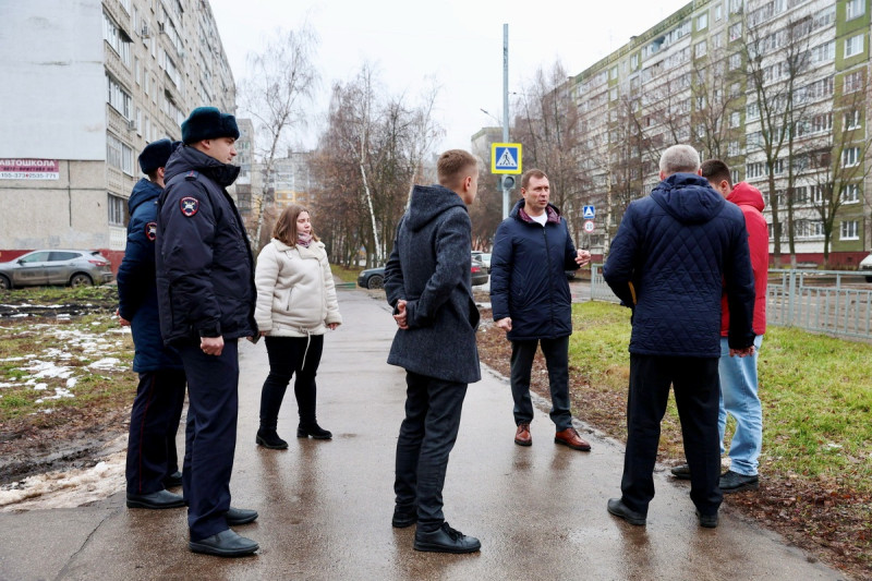 Станислав Прокопович принял участие в комиссионной проверке пешеходных переходов