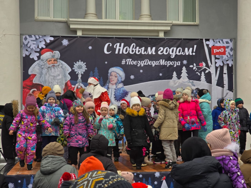 Николай Сатаев подарил праздник маленьким нижегородцам